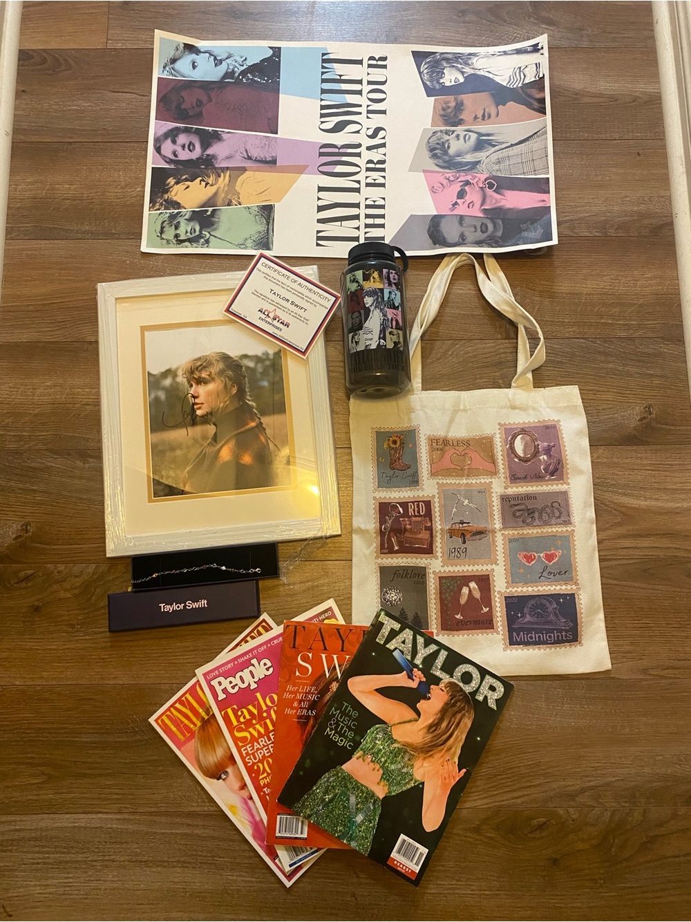 Taylor Swift Multicolor Fan Tote & Collectibles Set